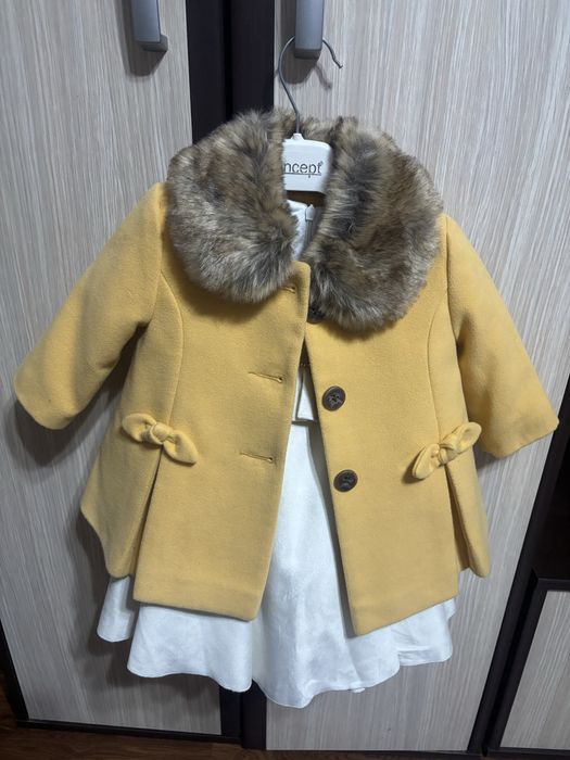 Vând hăinuțe fetiță