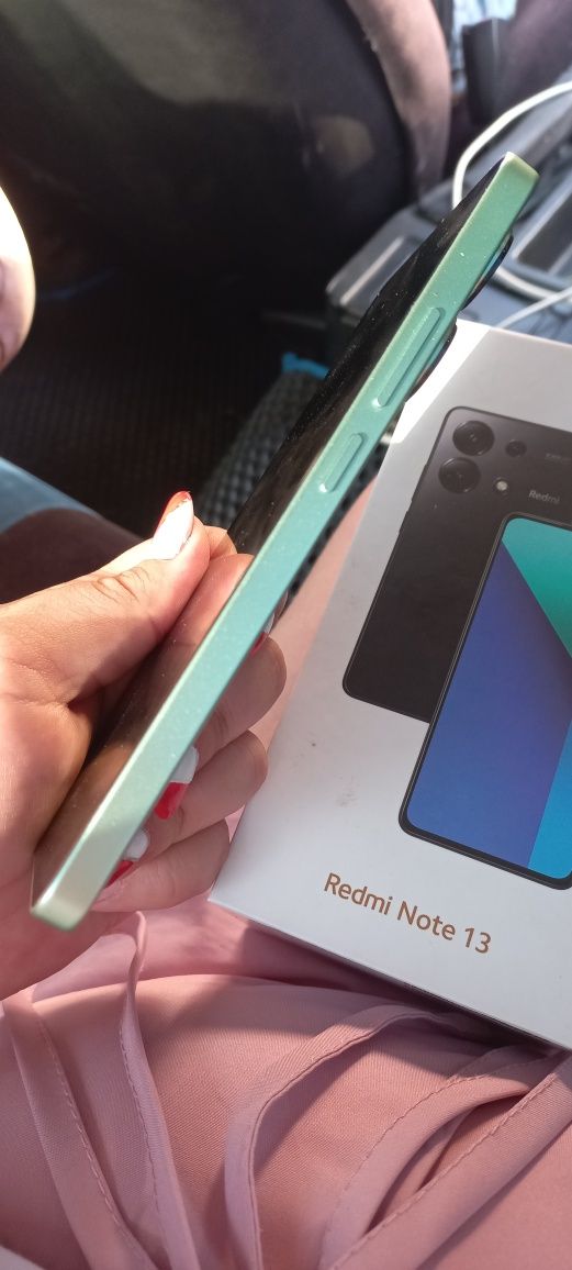 Смартфон Redmi note 13