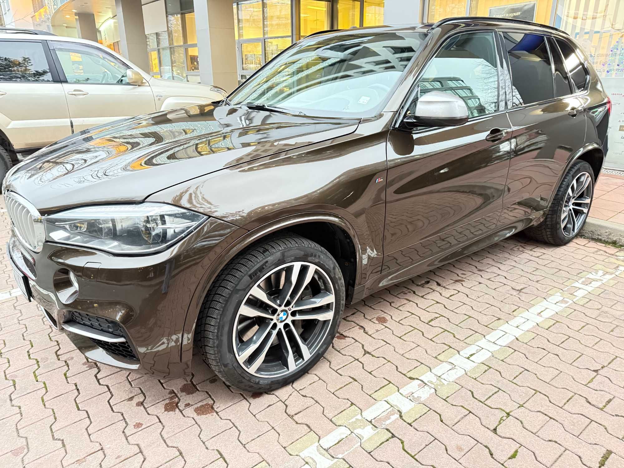 BMW X5 M50d ТОП оборудване и състояние!