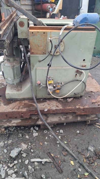 Masina frezat sau gaurit