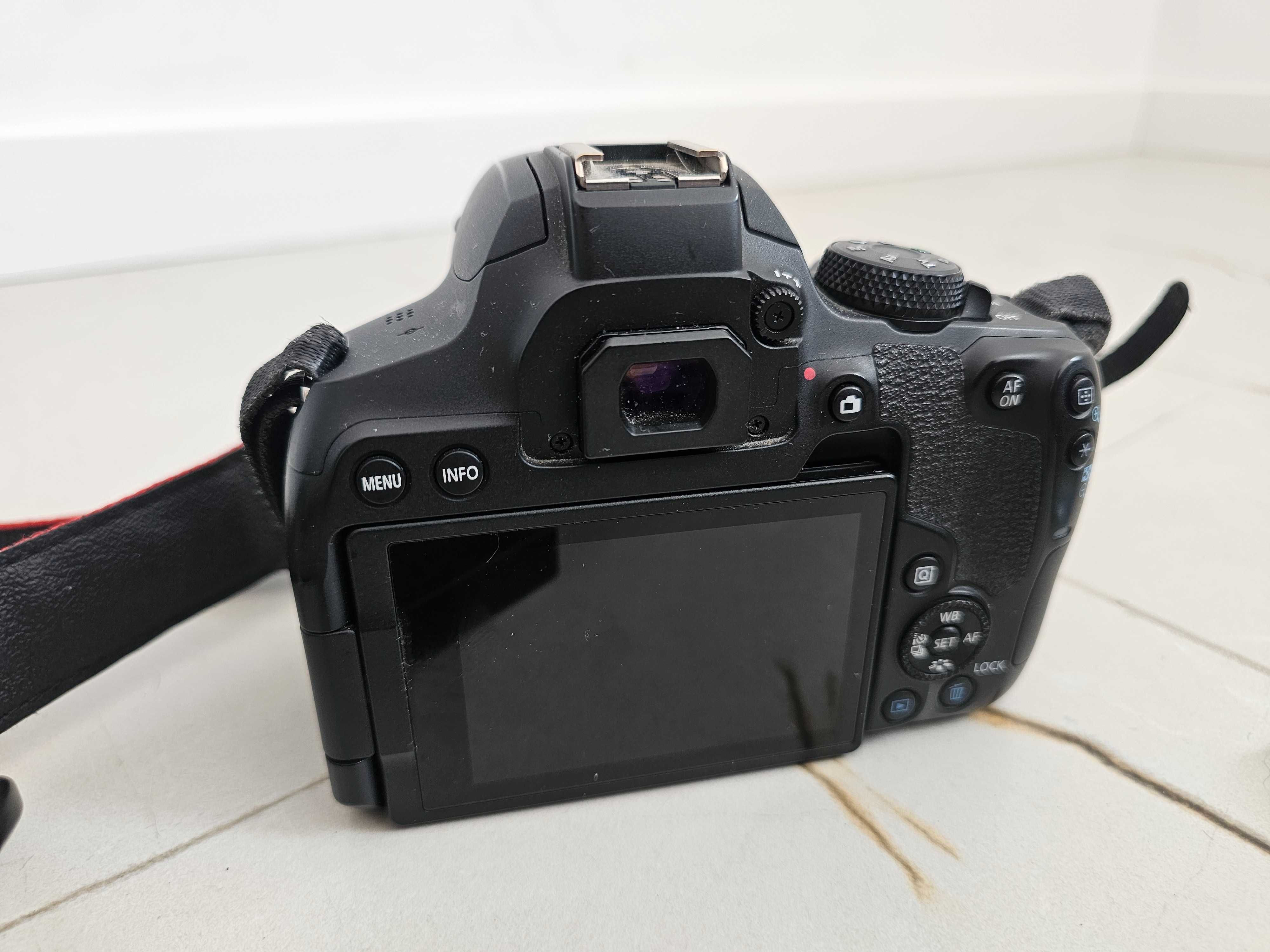Kit aparat foto Canon EOS 850D body + 2 obiective + accesorii