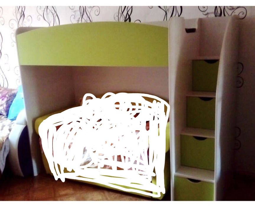 Продам кровать детскую