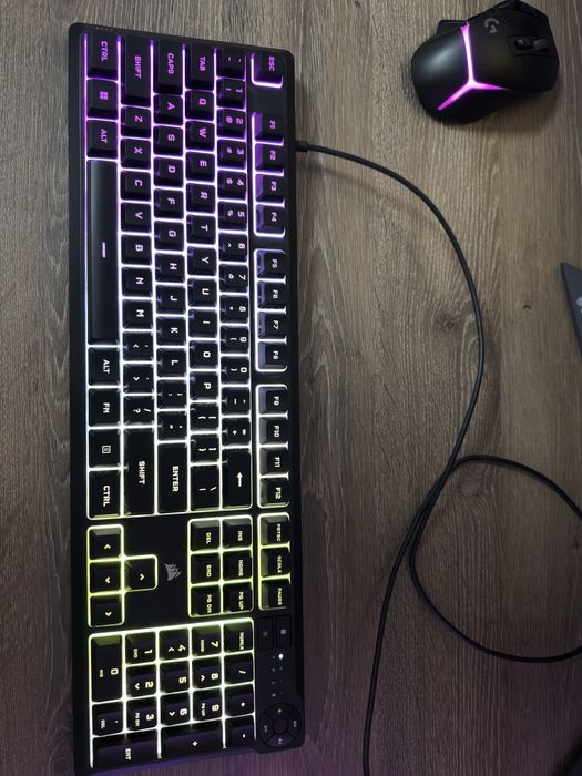 Tastatura Mecanica Gaming Corsair K55 RGB