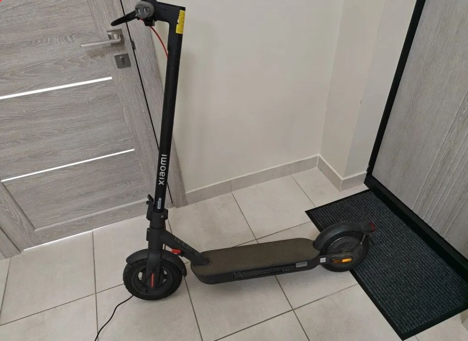 Xiaomi 4 Pro 2nd Gen | CA NOUĂ! Doar 70 km! (Garanție)