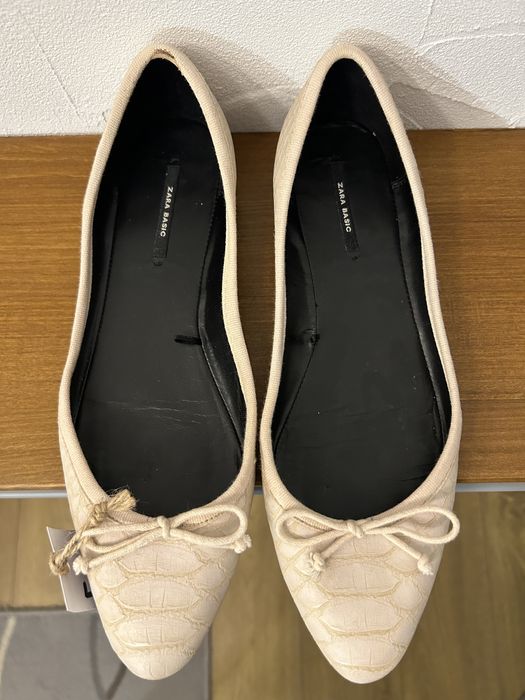 Balerini Zara bej cu efect croco si funda