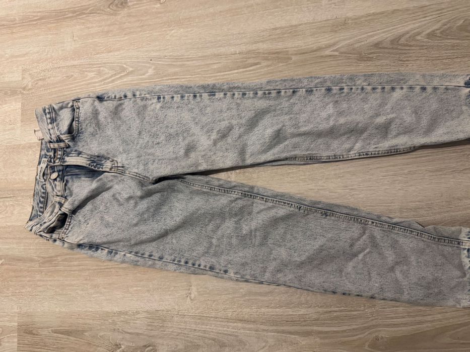 Два чифта дънки и кожен клин размер ххс