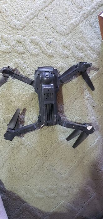 Vînd drona folosits foarte putin