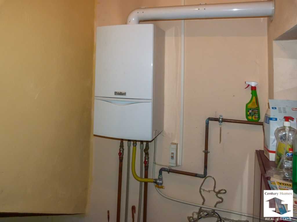 Продава се Къща в Горна Оряховица - 184 кв.м за 1414 €/кв.м - Снимка #19