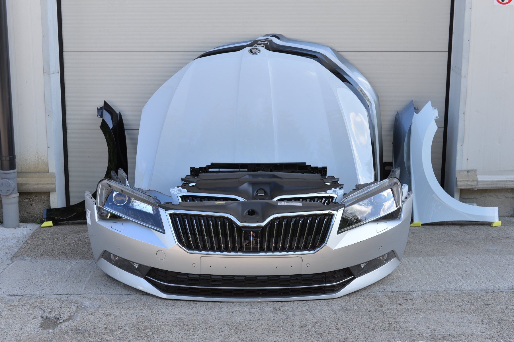 Aripa ,Bara De Protectie ,Capota Xenon Skoda Superb 3 3v Iii