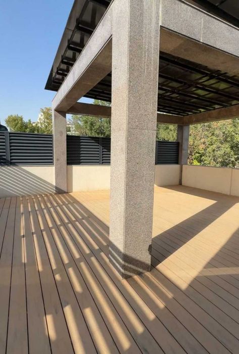 Здание ул.Новомосковская Старт 3-этажа 653 м² 8-каб евроремонт