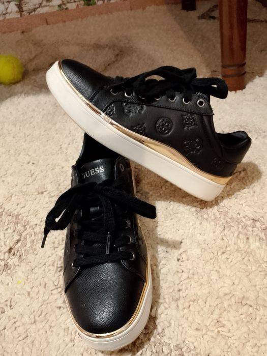 Дамски маратонки Guess