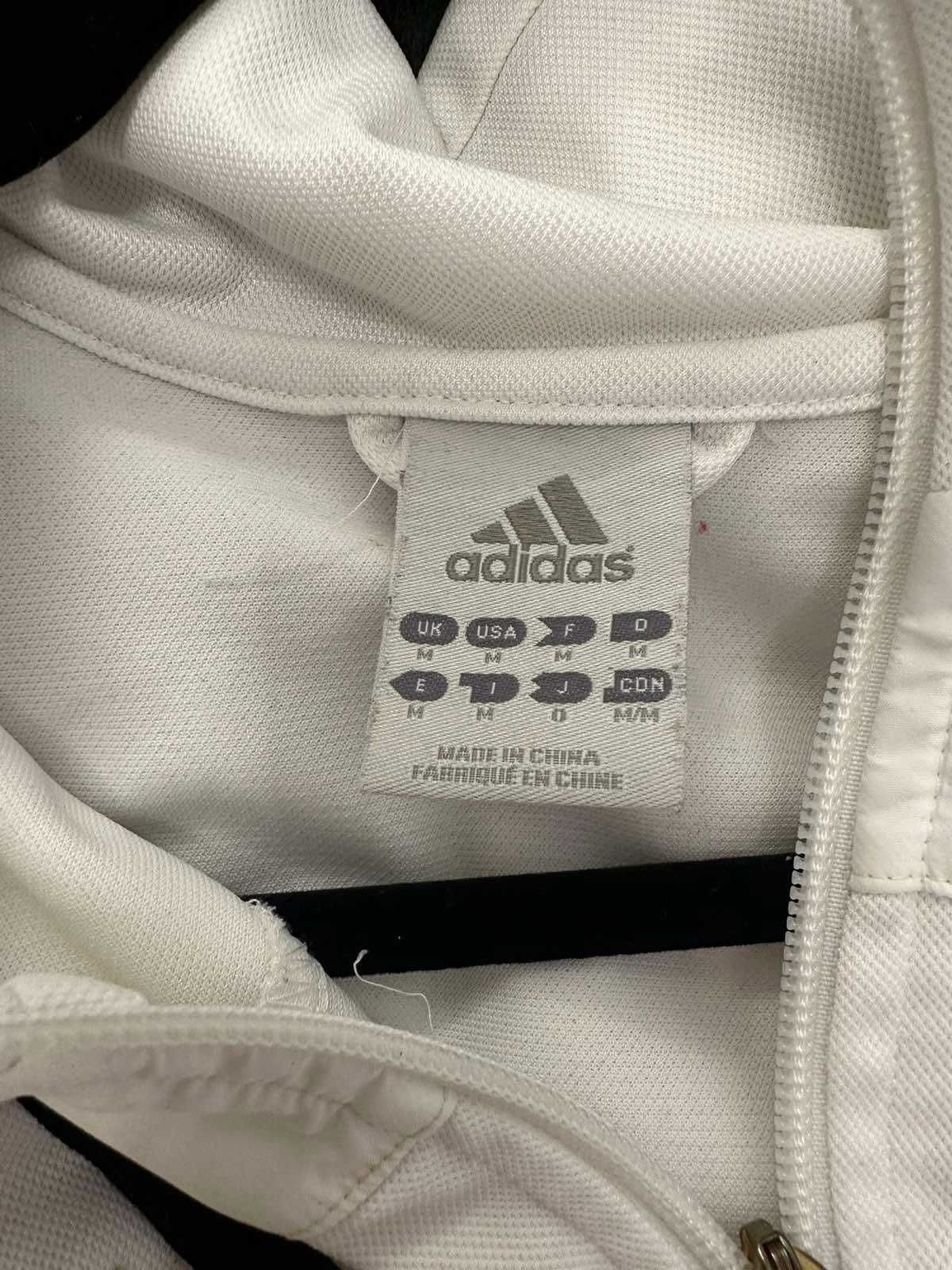 Оригинално бяло горнище Adidas - М