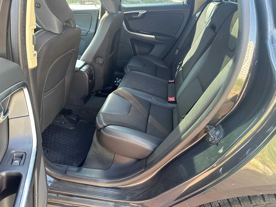 Volvo XC60 2012 | 4X4 | 215 CP | Panoramic | 2.4D | Mega Full !!!