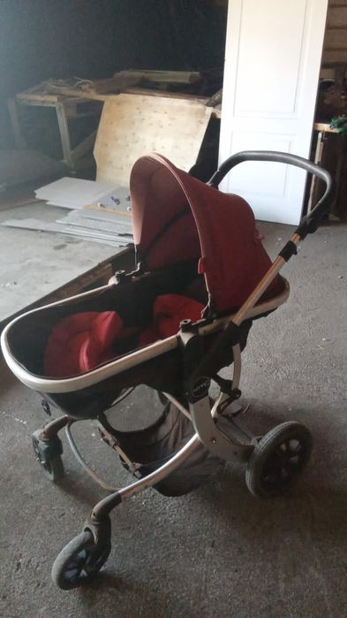 Продам коляску 10000тг.