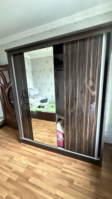 Продается спальный гарнитур