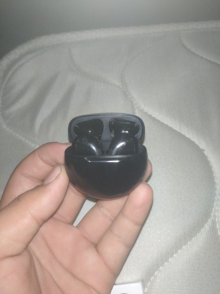 Airpods pro 6 yangi
