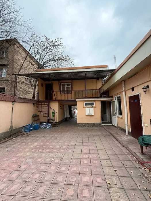 3.5 сотих • Чиланзар - 2 на против Торговый центр 3.4 сотих