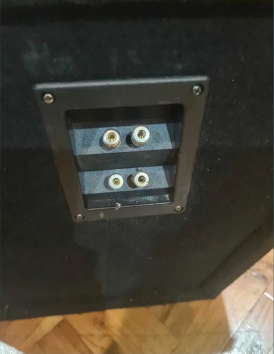 Vand tub de bass si amplificator auto Coustic 600se