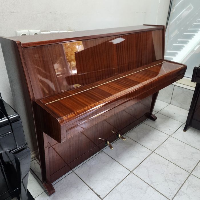 Пианино Weinbach. Вайнбах