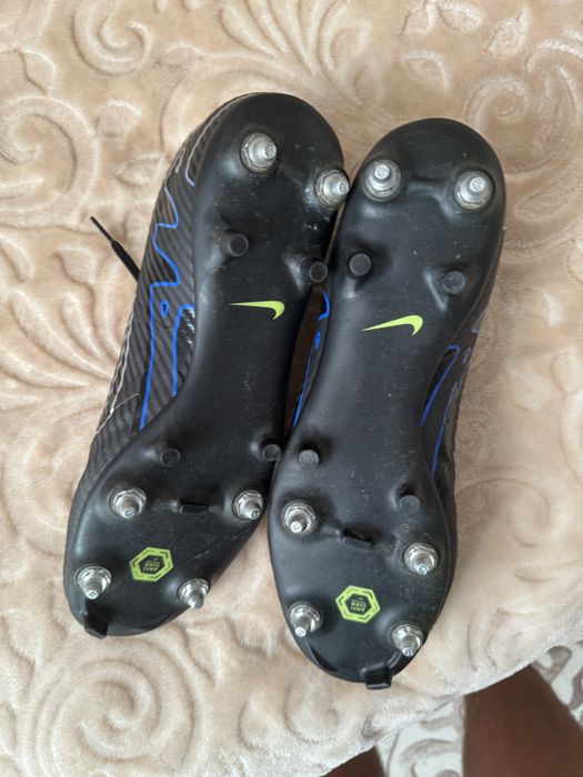 Чисто нови бутонки найк оригинални