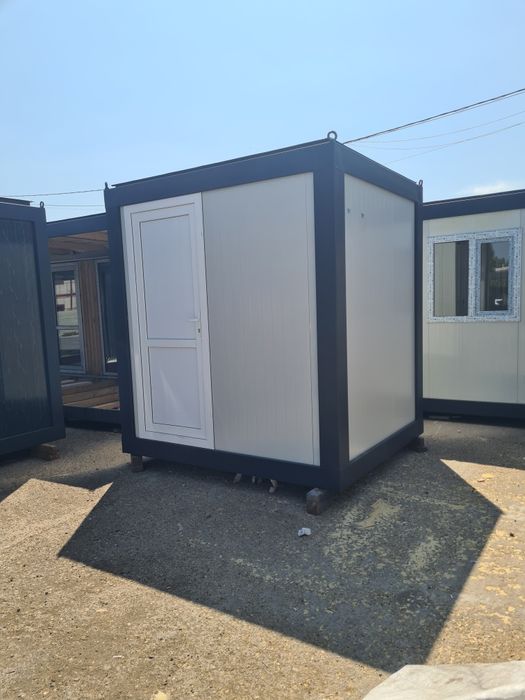 Containere, grup sanitar, vitrina, birou, vestiar, dormitor, bucătărie