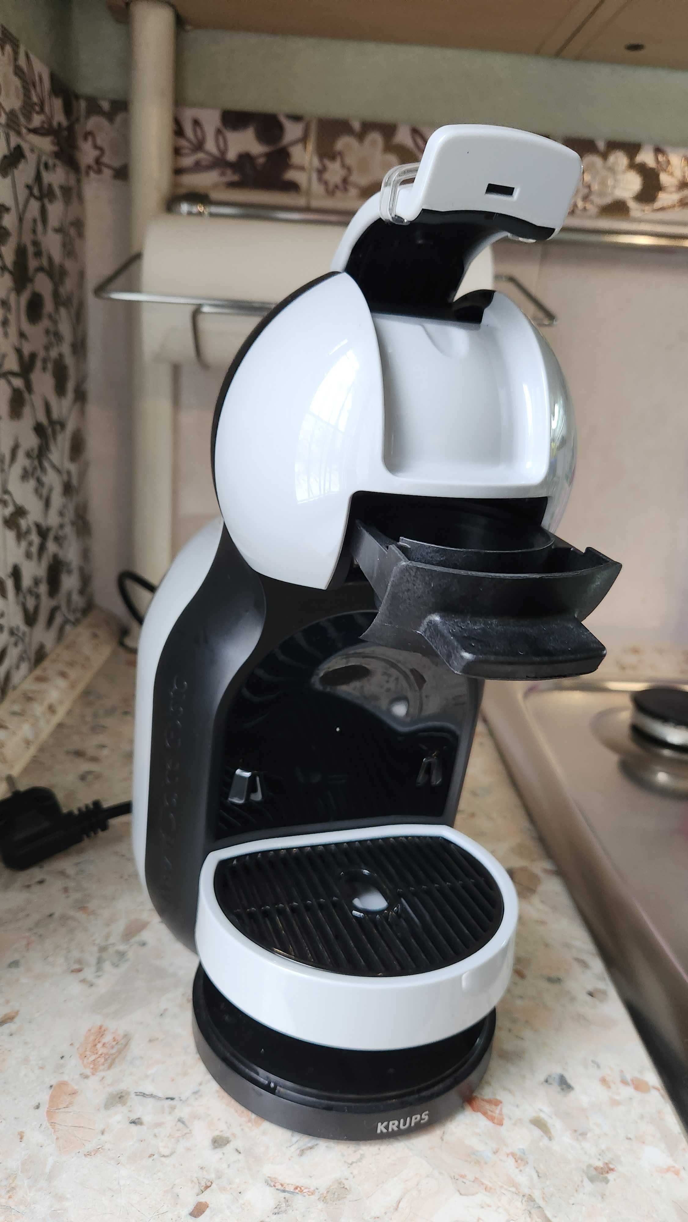 Капсульная кофемашина Nescafe Dolce gusto mini me