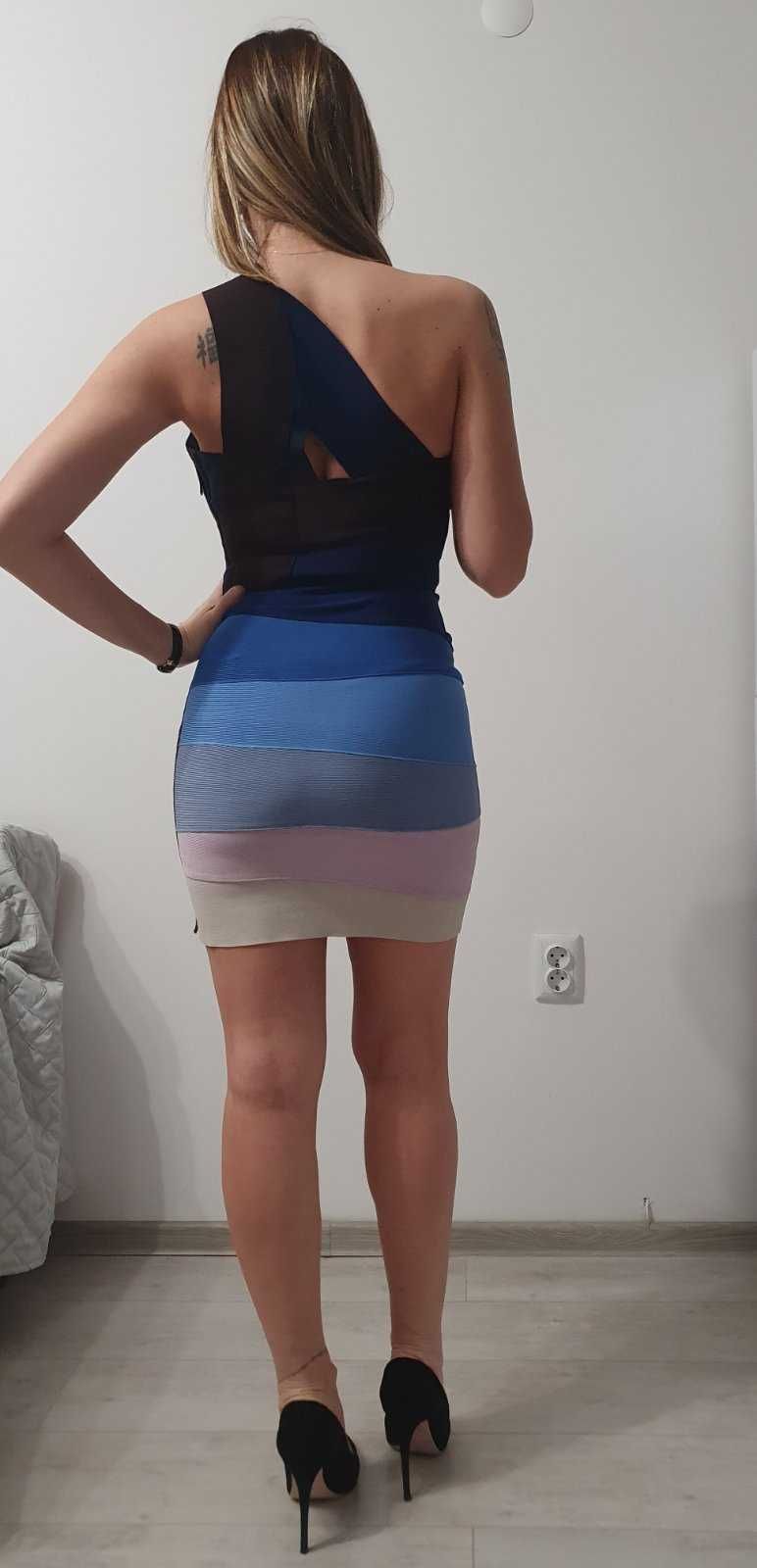Herve Leger официална бандажна рокля
