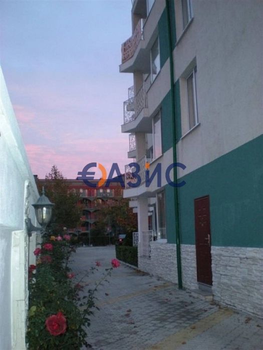 Студио в комплекс Лилия, в супер центъра на Слънчев Бряг, на 3 етаж,