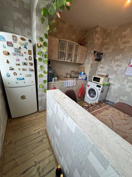 Продава се Тристаен апартамент в Търговище, Запад 2 - 70 кв.м за 1130 €/кв.м - Снимка #8