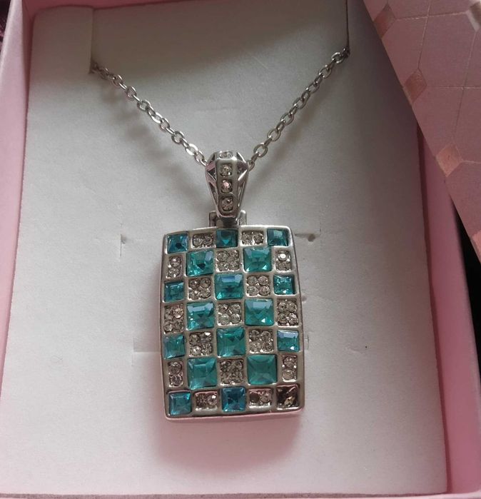 Нов, дамски, плътен, сребърен ланец/ гривна. 12 налични модели. кутия.