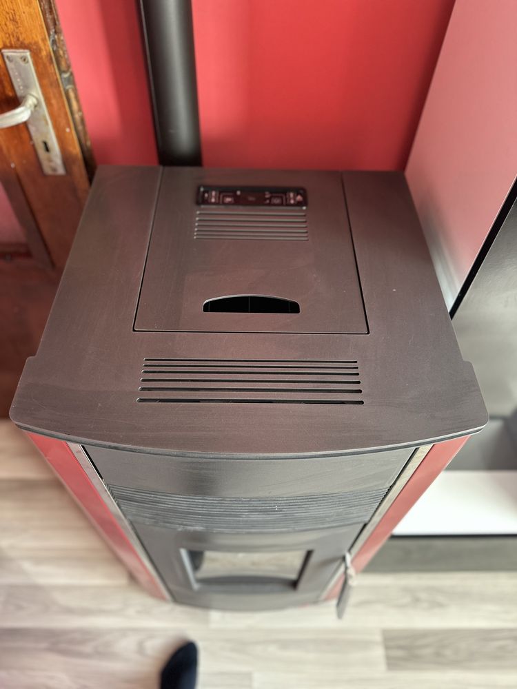 Пелетна камина суха  8 KW