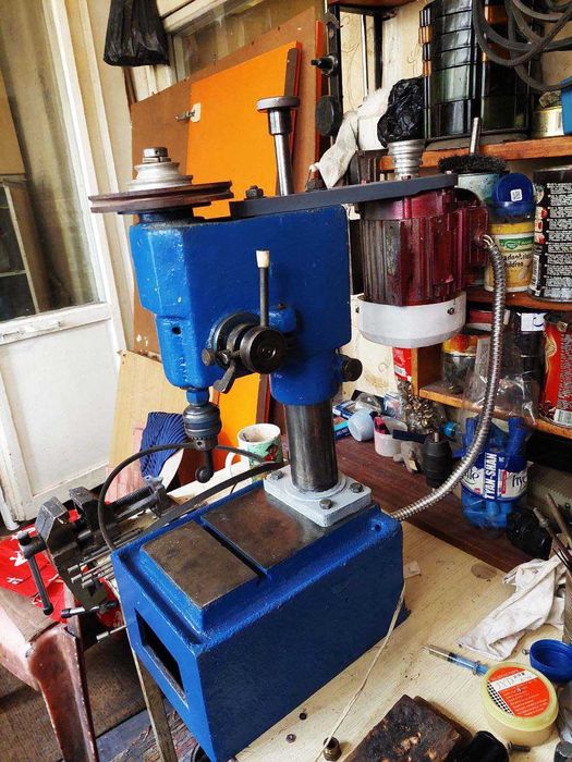 Продам станок сверлильный советского производства