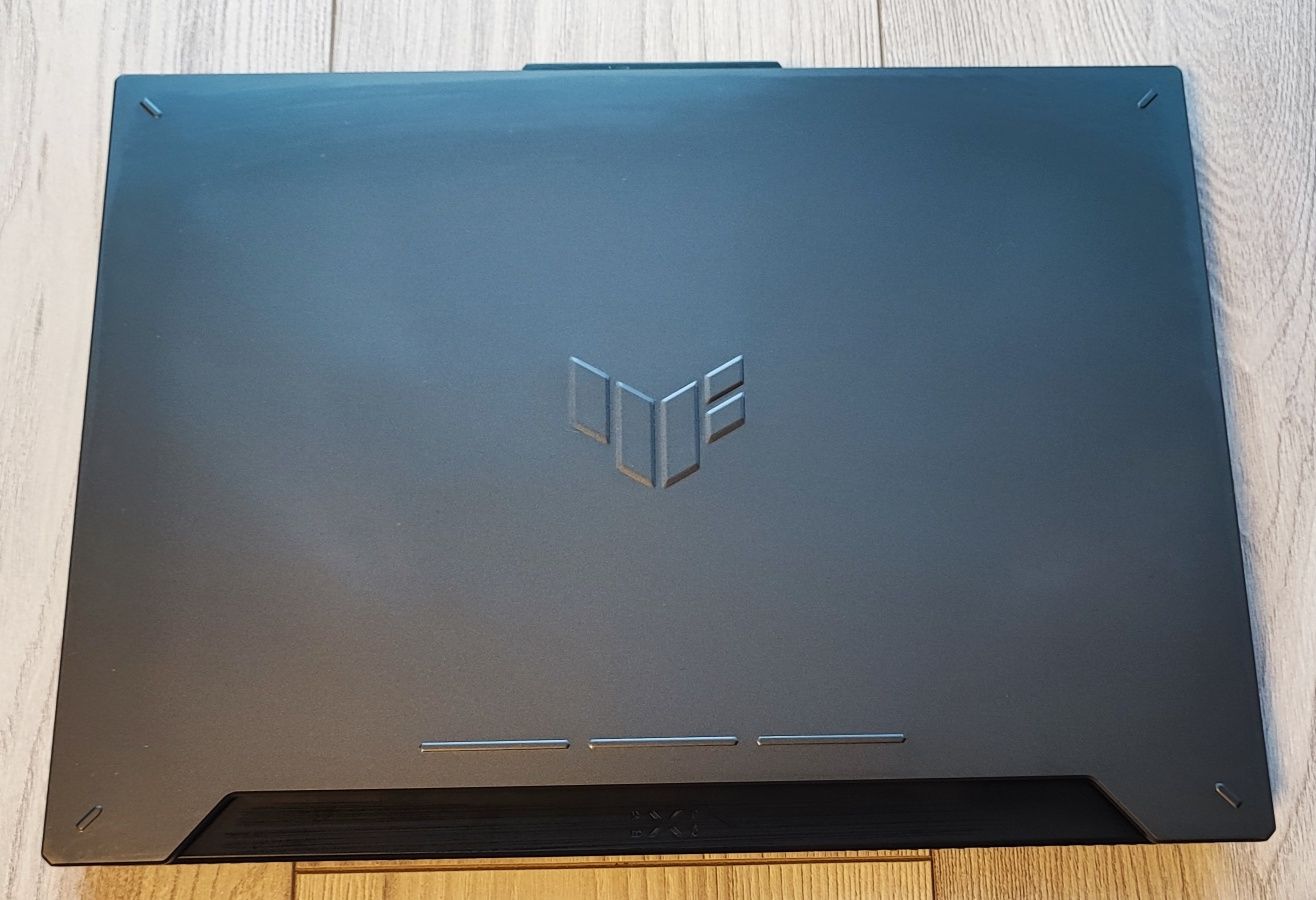ASUS TUF Gaming F15,15,6 FHD I7-12700H,16GB,512GB, RTX4060 8GB ca nou!