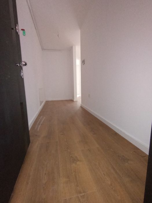 De vânzare apt cu 2 camere,in bloc nou,cu lift
