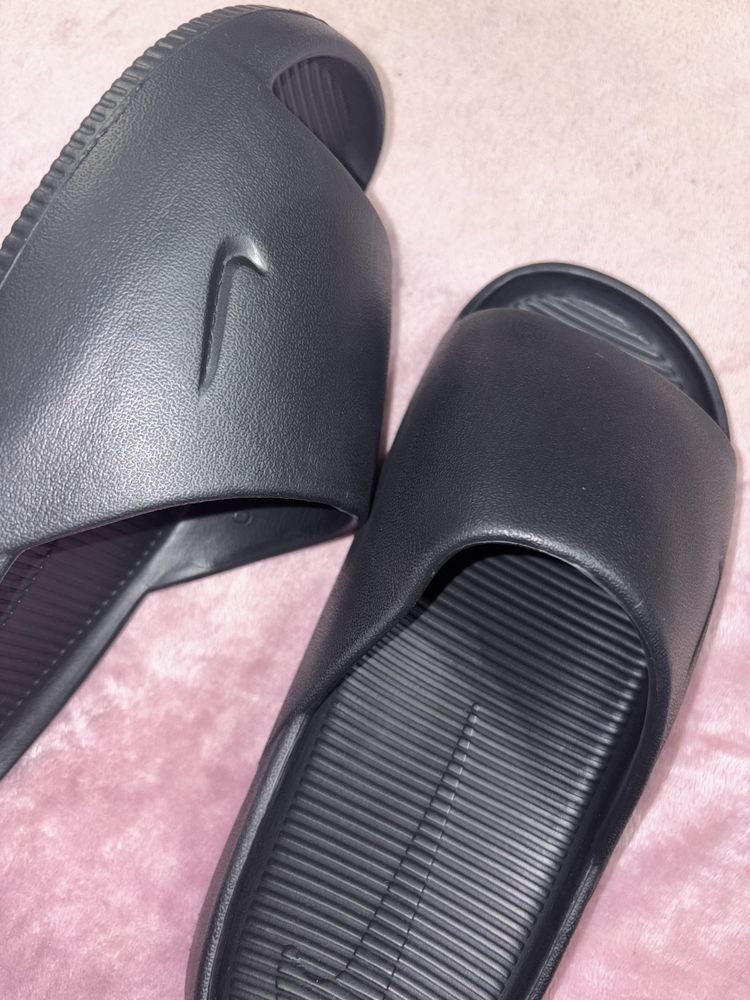 Papuci Nike Negru 42-43 eticheta Șlapi Calm Slide sandale sportswear