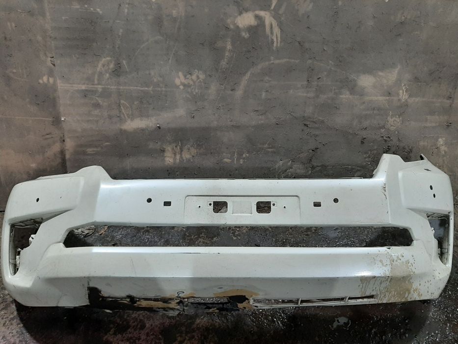Продам Бампер Передний