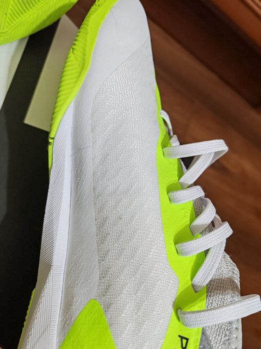 Ghete fotbal Adidas Predator