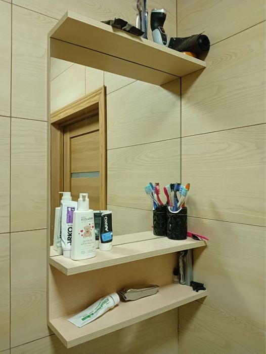 Продам шкаф раковину и зеркало с полками