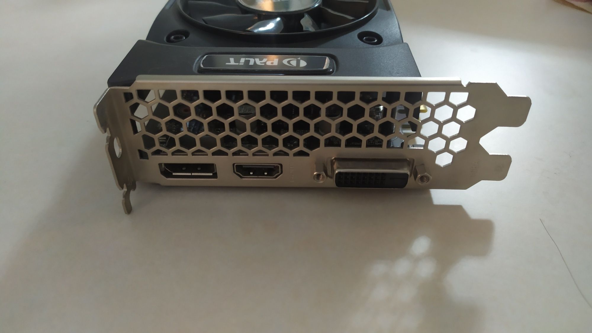 Продам видеокарту GTX1050TI