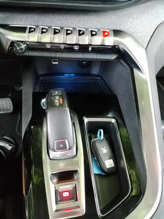 Peugeot 3008 Allure Automat/faruri full led