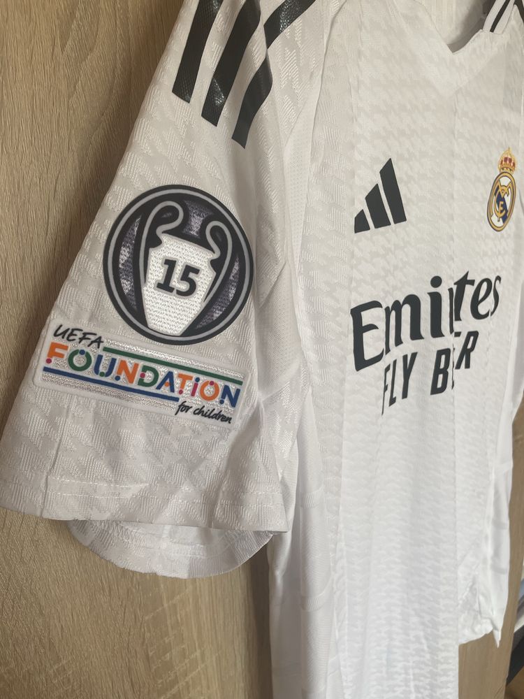 Tricou Real Madrid 24/25 – Vinicius Junior (Versiunea pentru jucători)