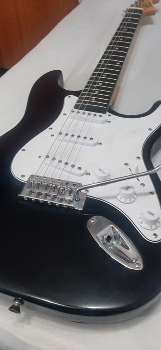 Chitară electrica