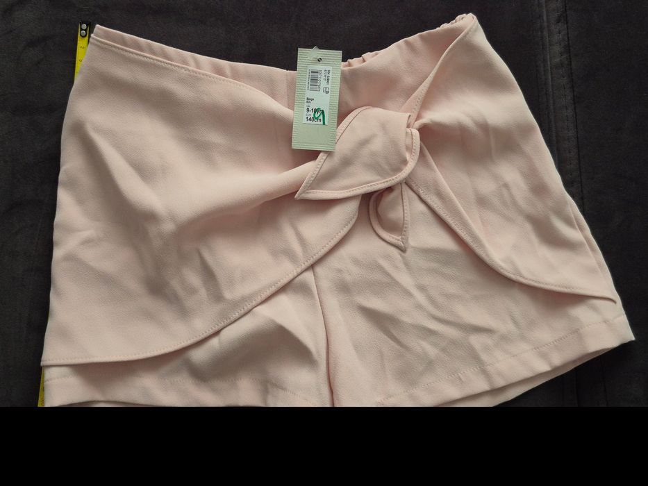 Pantaloni scurți tip fustă noi, River Island, 140 / 9-10 ani
