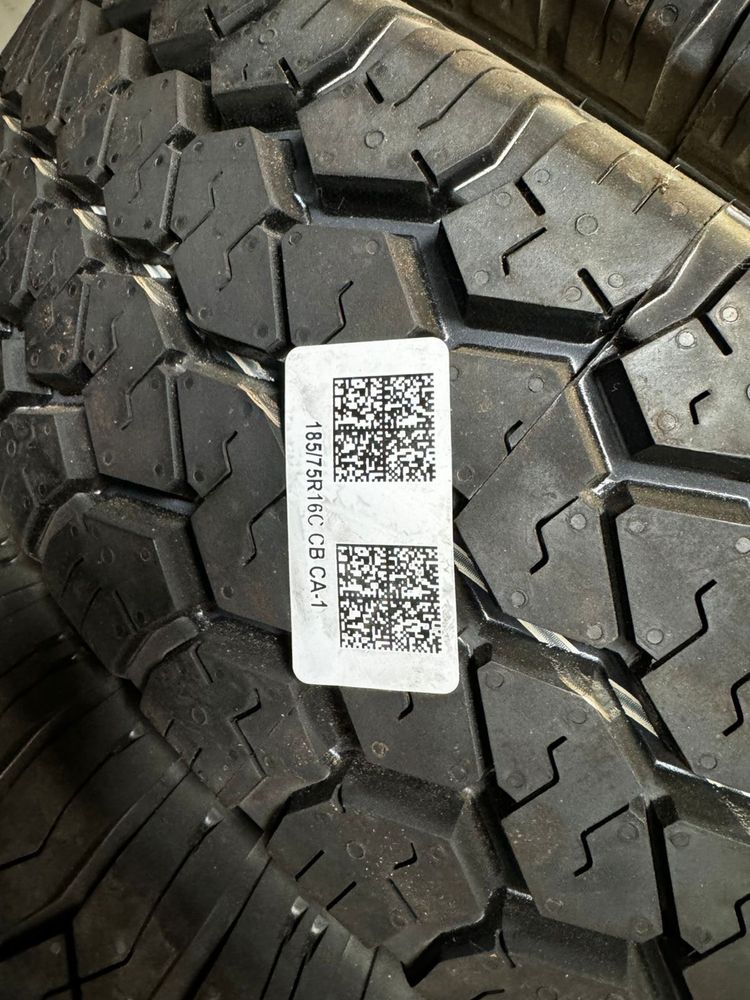 Продам шины на газель перед 215/75R16