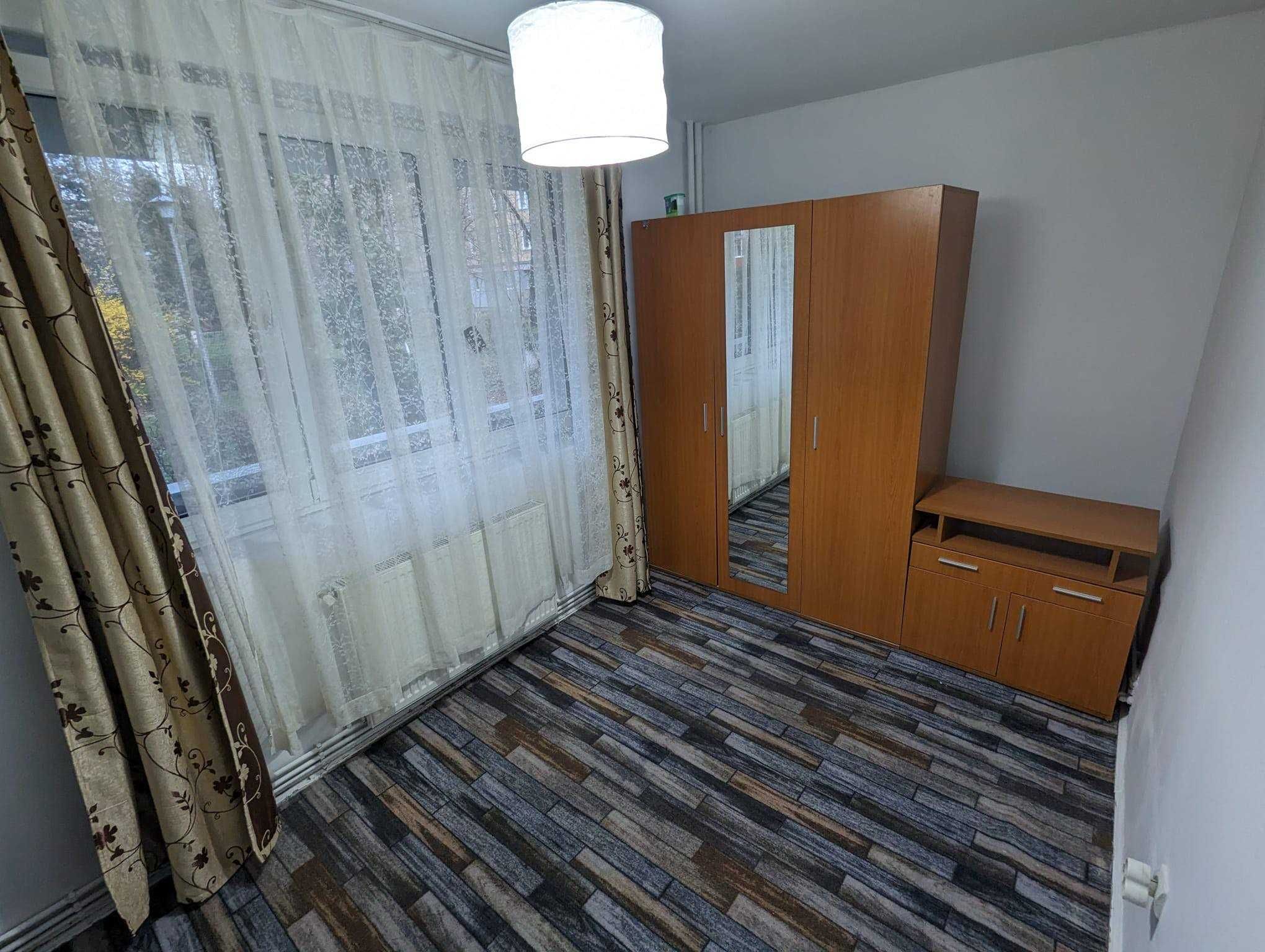 Apartament de închiriat