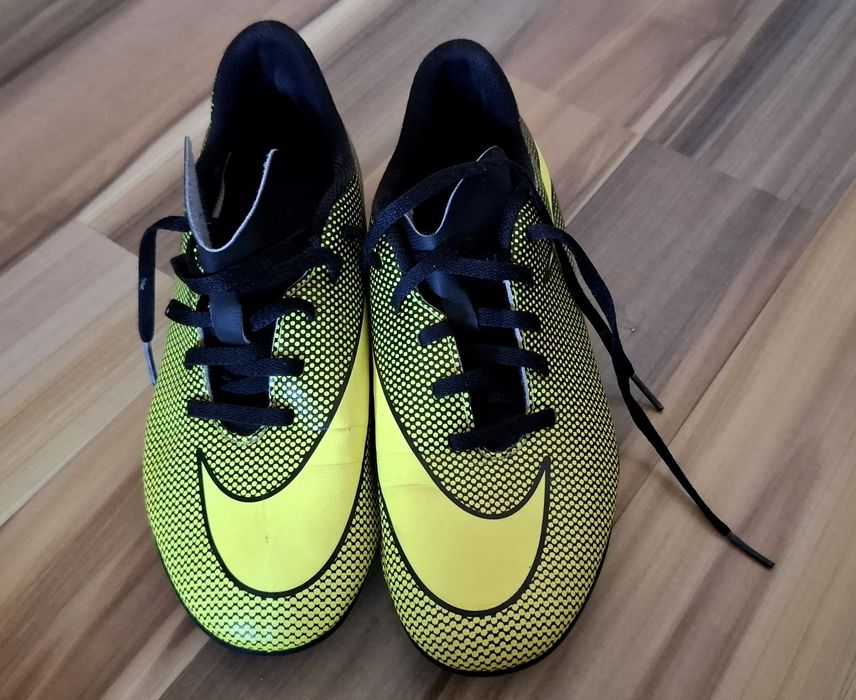 Pantofi sport Nike fotbal 38