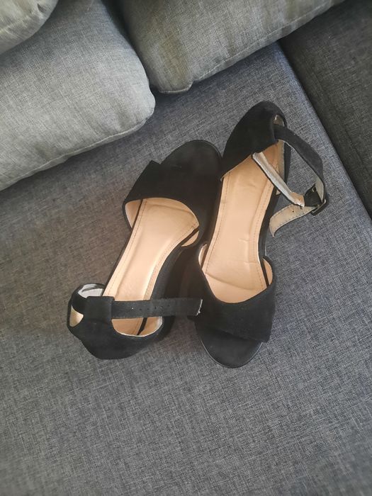 Cizme, pantofi in stare buna