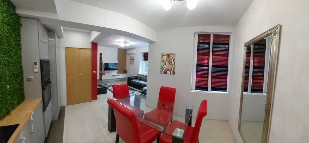 Дава се под наем Тристаен апартамент в Пловдив, Кючук Париж - 80 кв.м за 450 € - Снимка #1