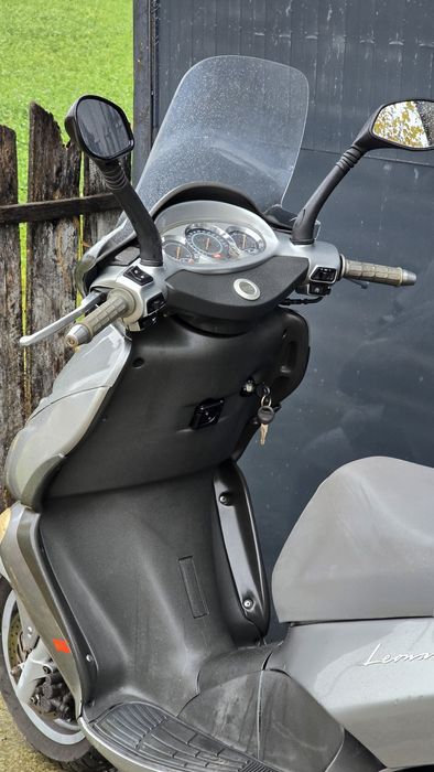 Scuter Aprilia Leonardo 250cc inmatriculat
