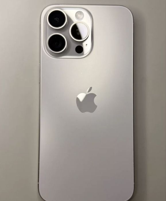 Айфон 15 про макс 256